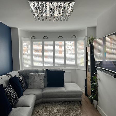 Double Room In Great Barr Near M5 - M6 - Parking - Tv Bed-Garden Μπέρμιγχαμ Εξωτερικό φωτογραφία