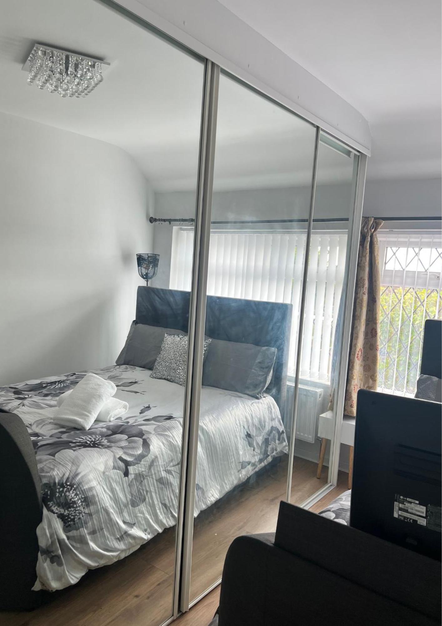 Double Room In Great Barr Near M5 - M6 - Parking - Tv Bed-Garden Μπέρμιγχαμ Εξωτερικό φωτογραφία