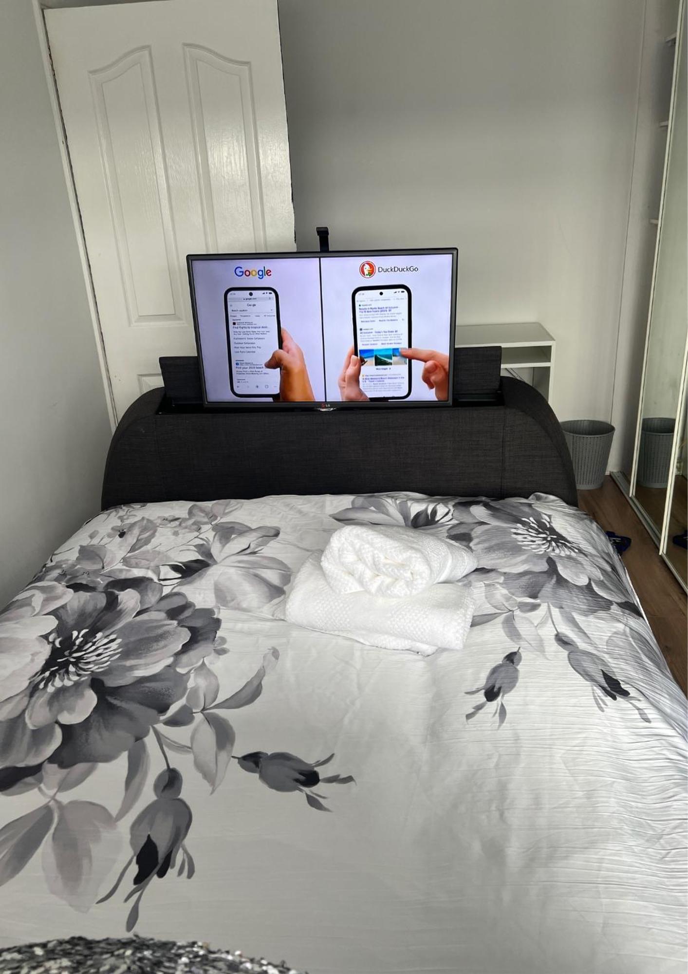 Double Room In Great Barr Near M5 - M6 - Parking - Tv Bed-Garden Μπέρμιγχαμ Εξωτερικό φωτογραφία